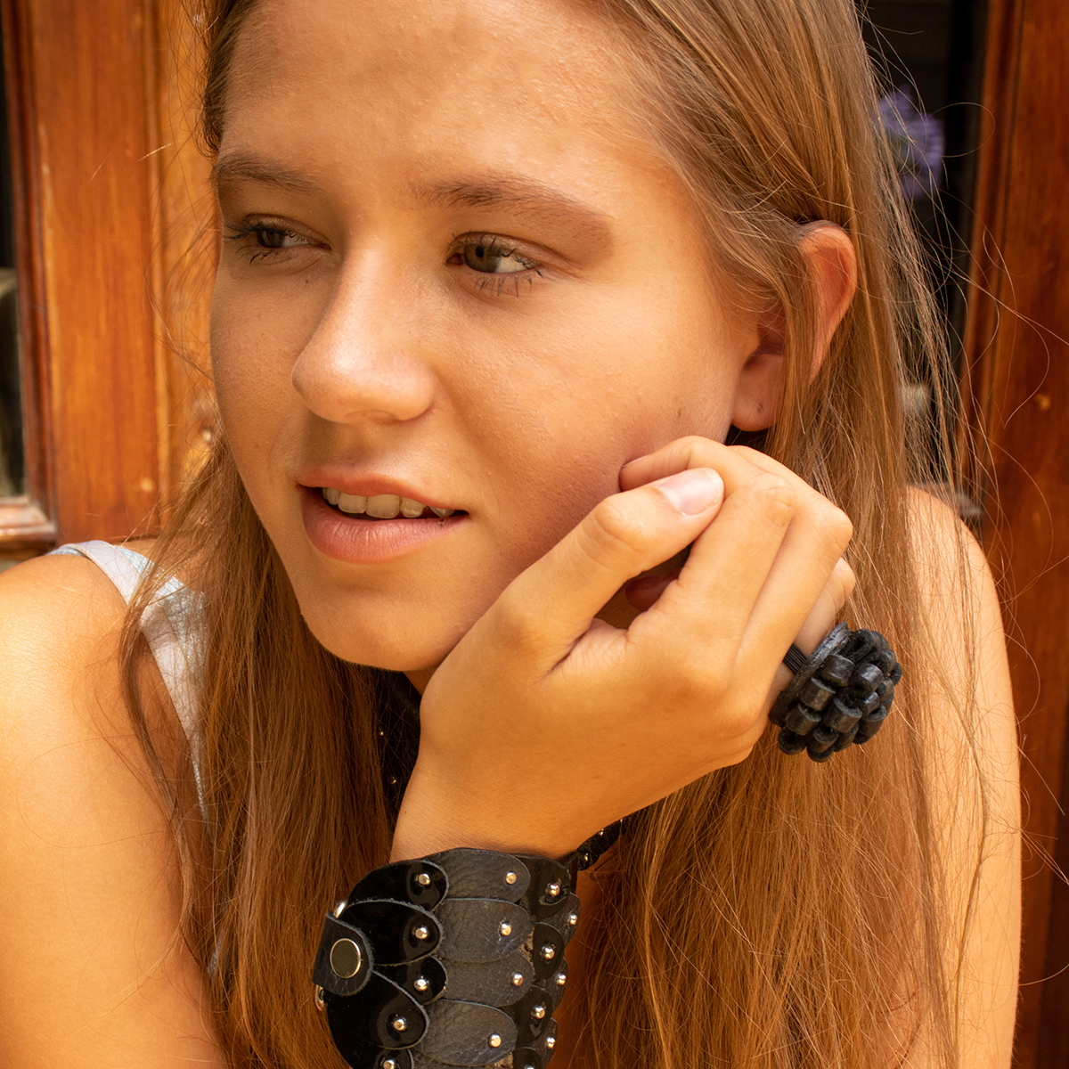 Anillo de cuero Aira by Maison Domecq